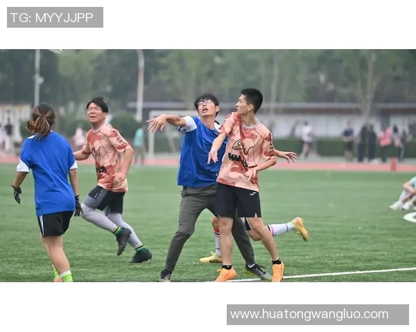 突破极限 激情飞扬 见证足球星光闪耀的专属战靴荣耀时刻 突破极限 激情飞扬 见证足球星光闪耀的专属战靴荣耀时刻